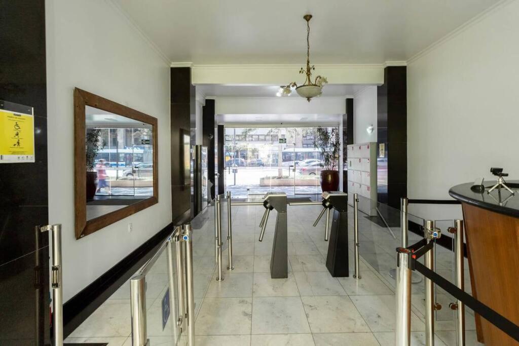 Apto Recem Reformado Av Paulista - Apartment Sao Paulo