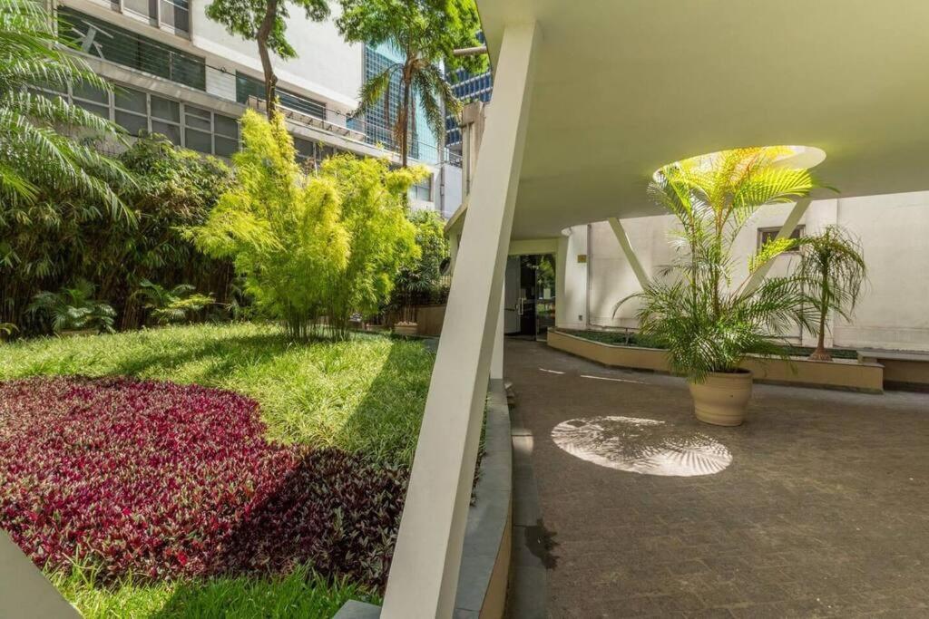 Apto Recem Reformado Av Paulista -