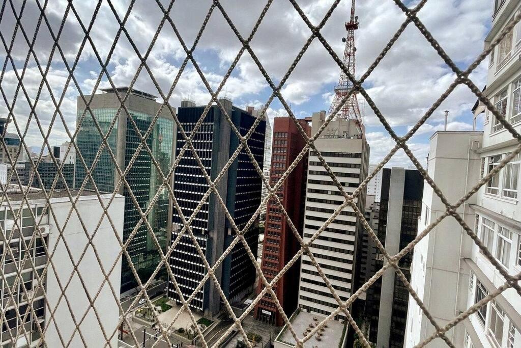 Apto Recem Reformado Av Paulista - *